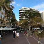 Las Canteras Beach Vv